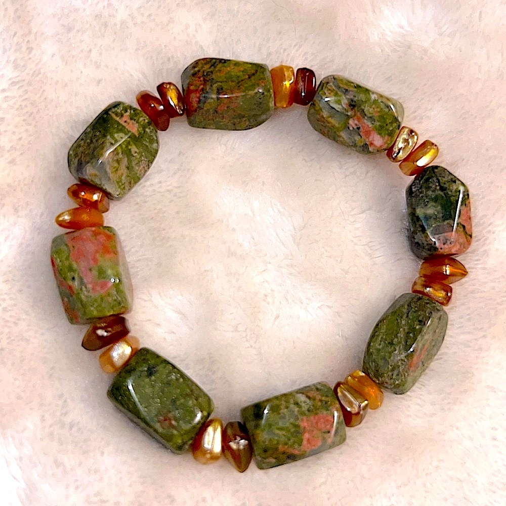 NWOT 💚🩷 LEE SANDS? VTG QVC BEADED STRETCH BRACELET w/GREEN & PINK JASPER STONES
